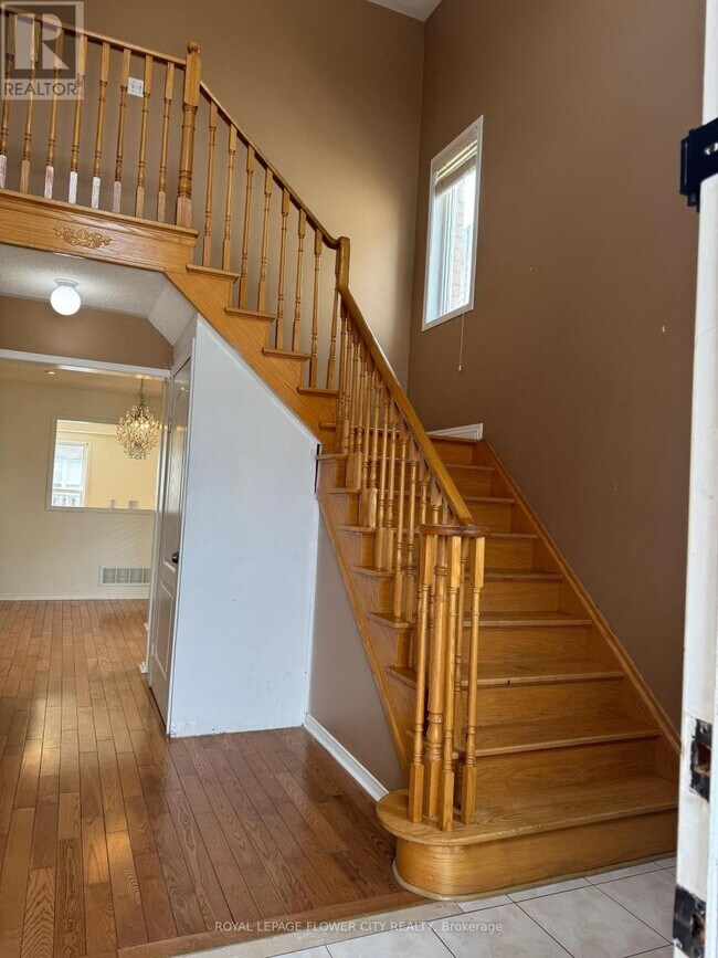 Building Photo - 58 Brentcliff Dr