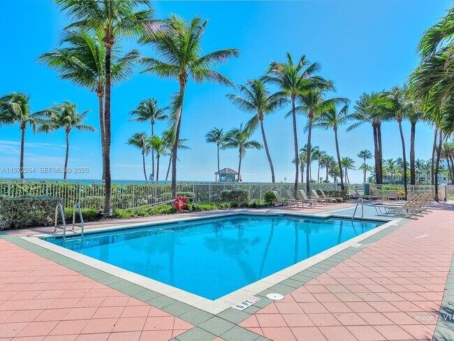 Building Photo - 2051 SE 3rd St