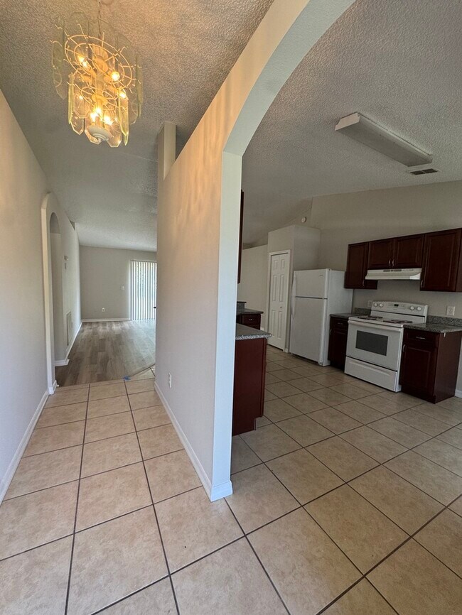 Foto del edificio - 81 S Courtland Blvd