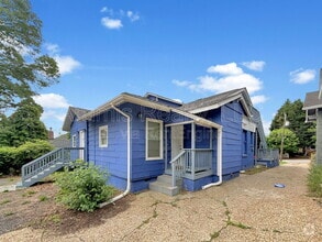 Building Photo - 1519 Olympian Way SW