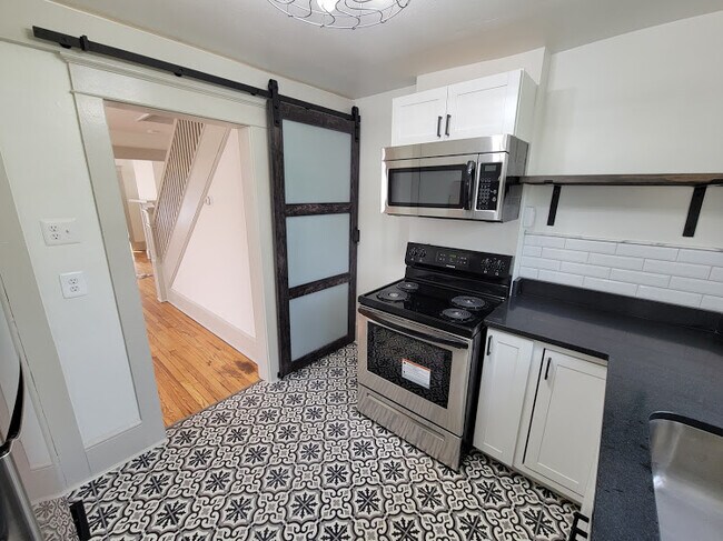 Foto del edificio - 316 Fairview Ave