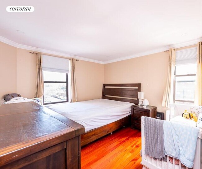 Foto del edificio - 6539 108th St