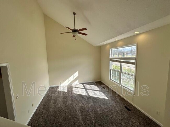 Building Photo - 60 Thor Way