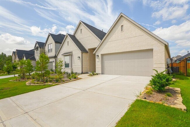 Building Photo - 28156 Graywood Dr