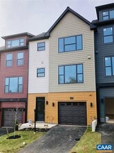 Building Photo - 133 Junction Ln