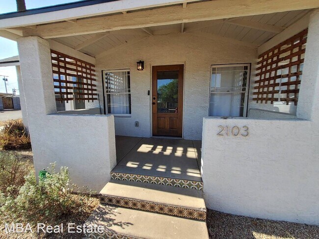Building Photo - 2 br, 2 bath House - 2103 W Madison St