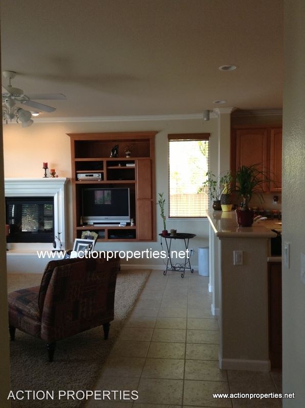 Building Photo - 6145 Crater Lake Dr