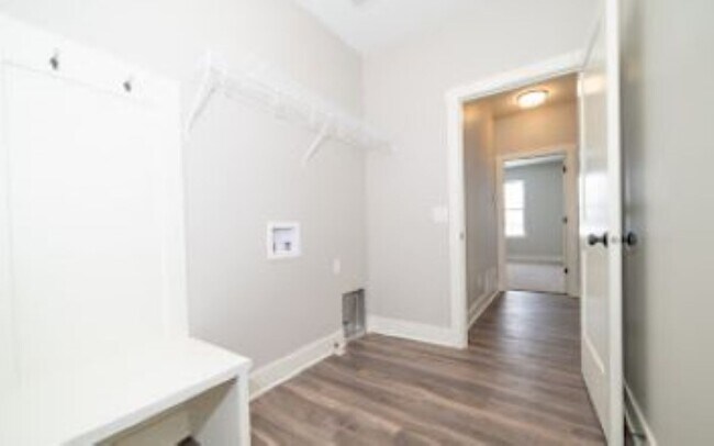 Foto del edificio - 3460 N Bell School Rd