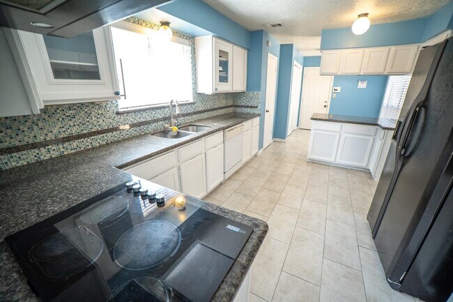 Building Photo - 4502 Wee Laddie Ln