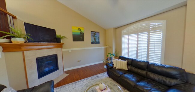 Foto del edificio - 3D Tour Available - Beautiful West-Side Ho...