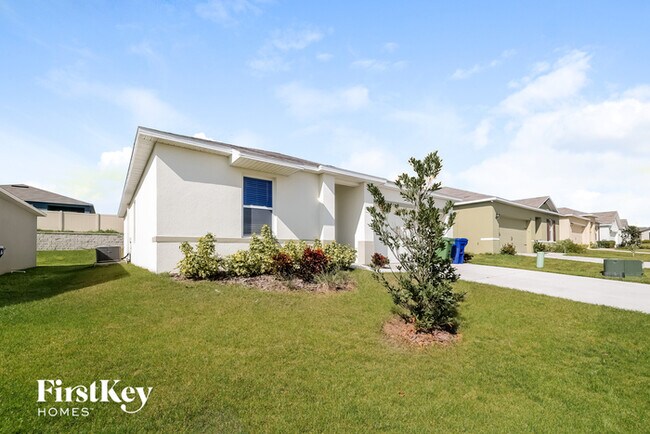 Foto del edificio - 249 Meadowbrook Blvd