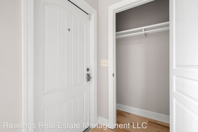 Building Photo - 4 br, 2.5 bath House - 40 Trafalgar Circle