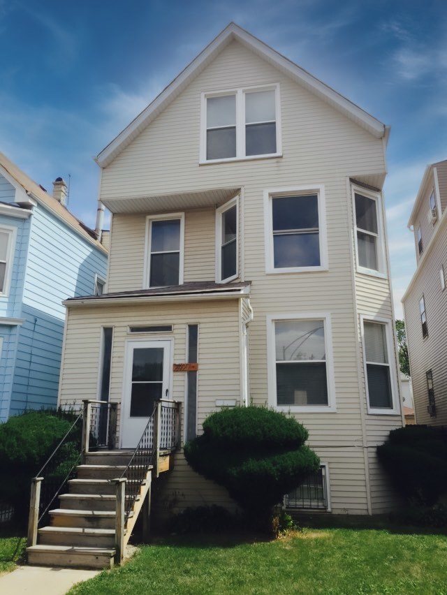 Building Photo - 2927 N Lawndale Ave