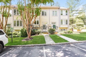 Building Photo - 2914 Port View Ct