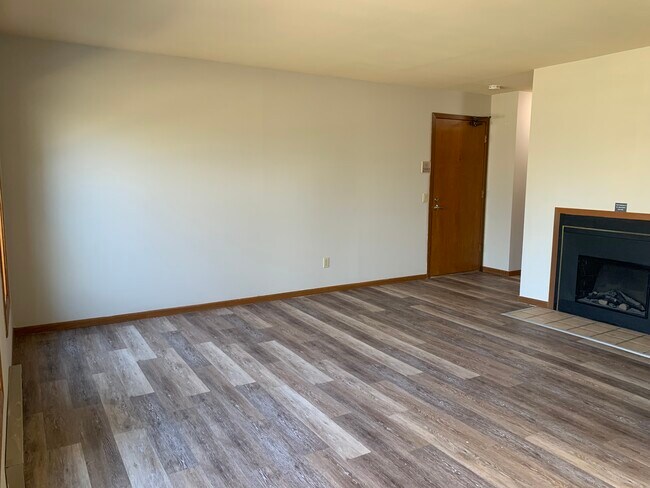 Foto del edificio - 738 Sauk Ridge Trl