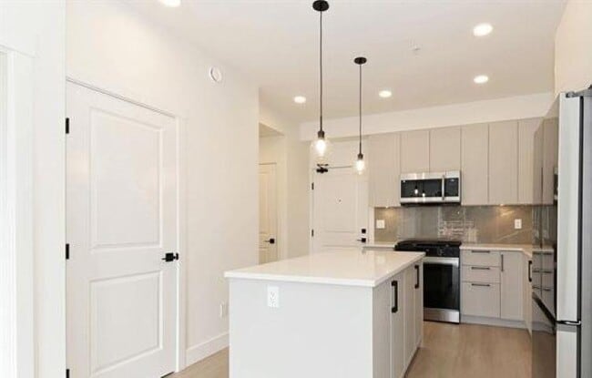 Building Photo - 3528-146A 146A St