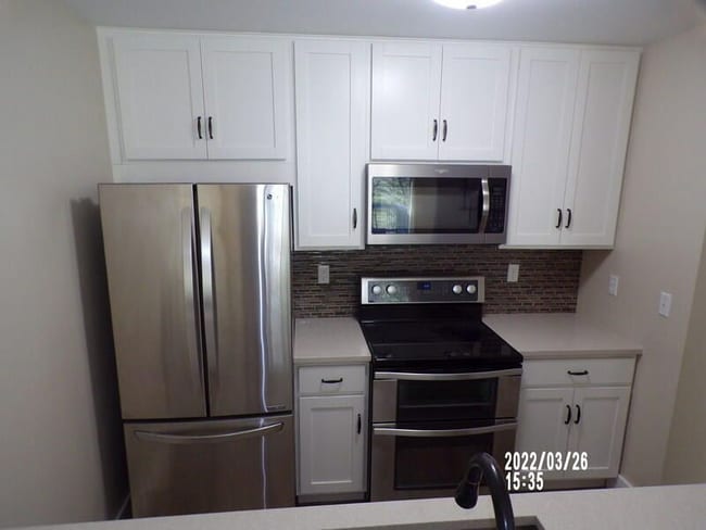 Building Photo - 18158 Mohawk Dr