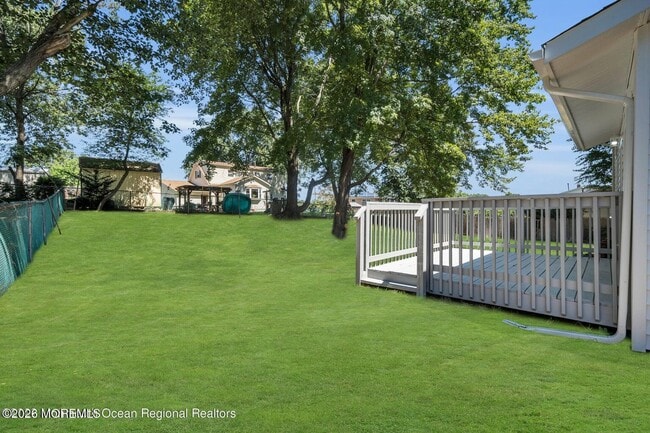 Foto del edificio - 1016 Woodlane Rd