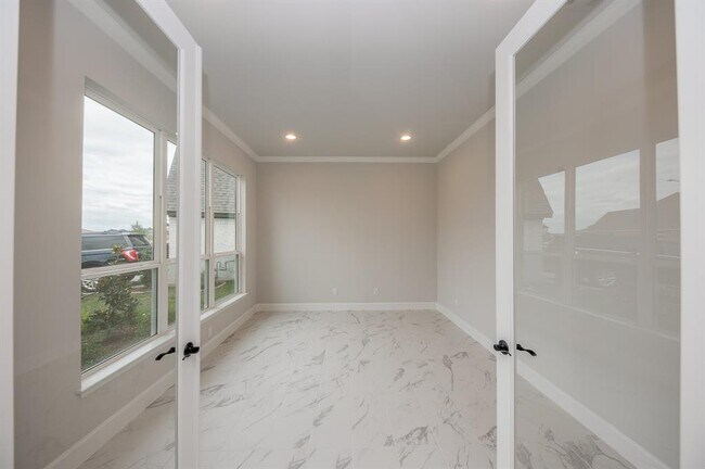 Foto del edificio - 21515 Blue Porterweed Trl