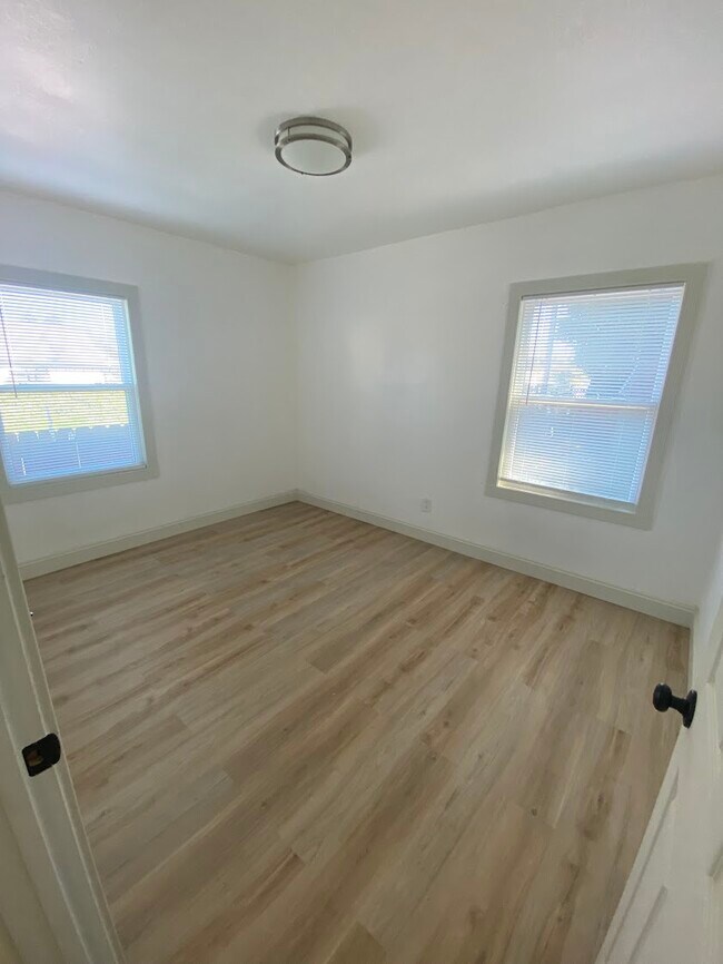 Foto del edificio - 1930 Marin St