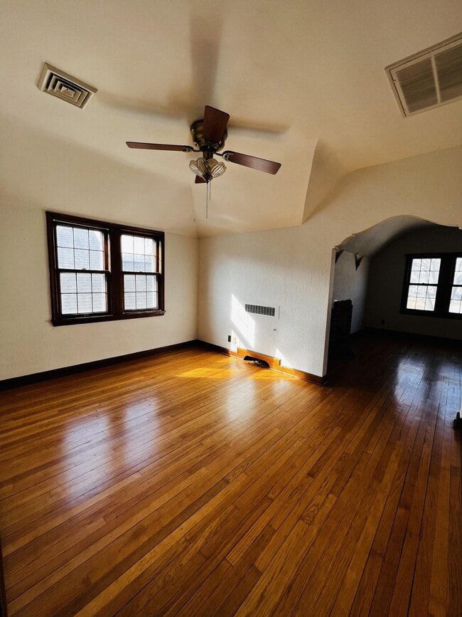 Building Photo - 3268 S Quincy Ave