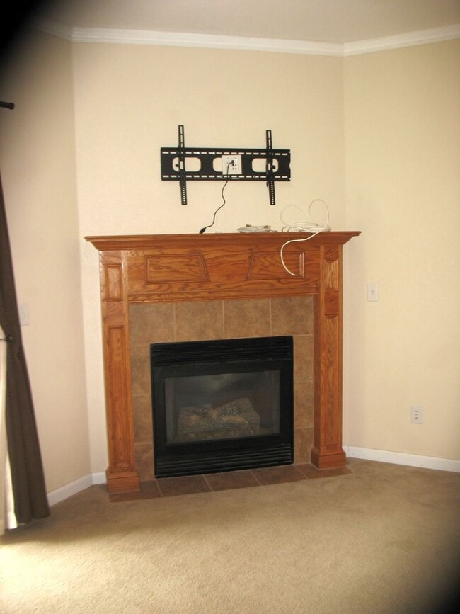 Building Photo - 2 Bed/2 Bath Condo in desirable Water Valley