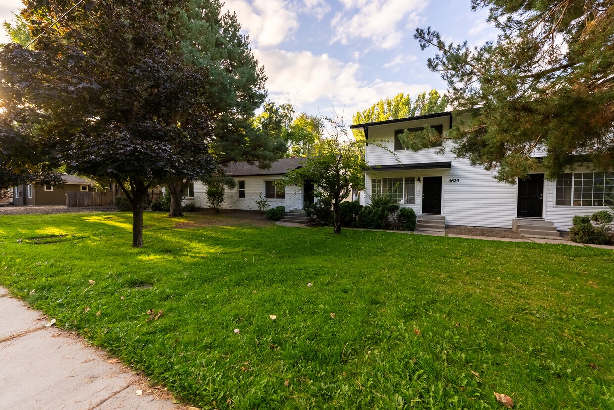 Primary Photo - Catalpa Residences