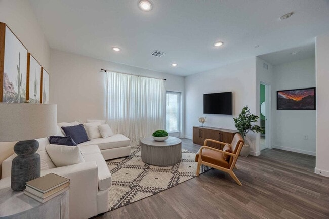 Ascend Heartland apartments — community photo - Ascend Heartland