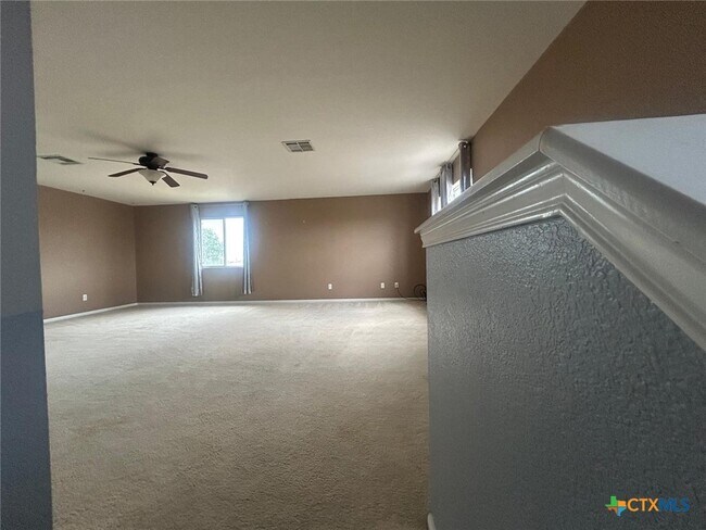 Building Photo - 611 Perseus Dr