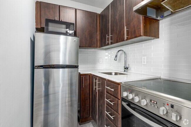 Studio - 450 pi² - Cuisine - 99, 150 Dowling Avenue