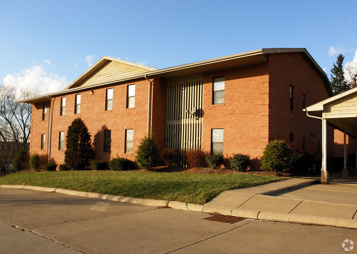 000 A Willowbrook Dr, Parkersburg, WV 26104 Apartments Parkersburg