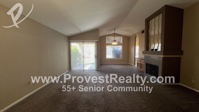 Foto del edificio - Jess Ranch 55+ 2 Bed/ 2 Bath Home in Apple...