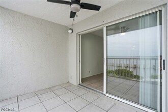 Building Photo - 2885 Palm Beach Blvd
