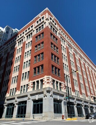 Building Photo - 732 S Financial Pl
