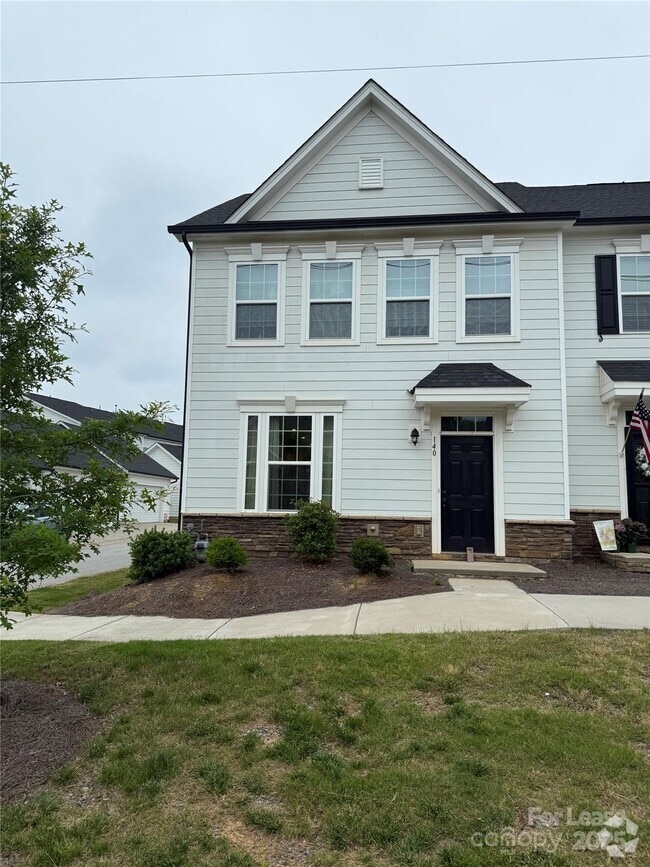 Building Photo - 140 Hamrick Rd