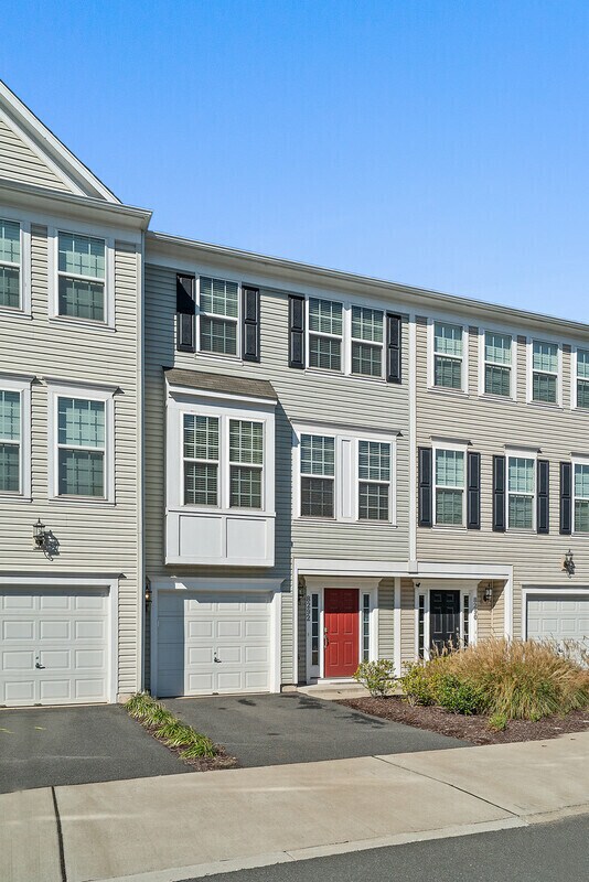 Photo - 8292 Heritage Crossing Ct Townhome