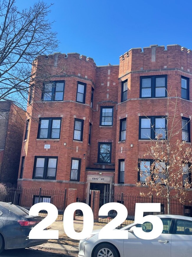 Building Photo - 6840 S Calumet Ave
