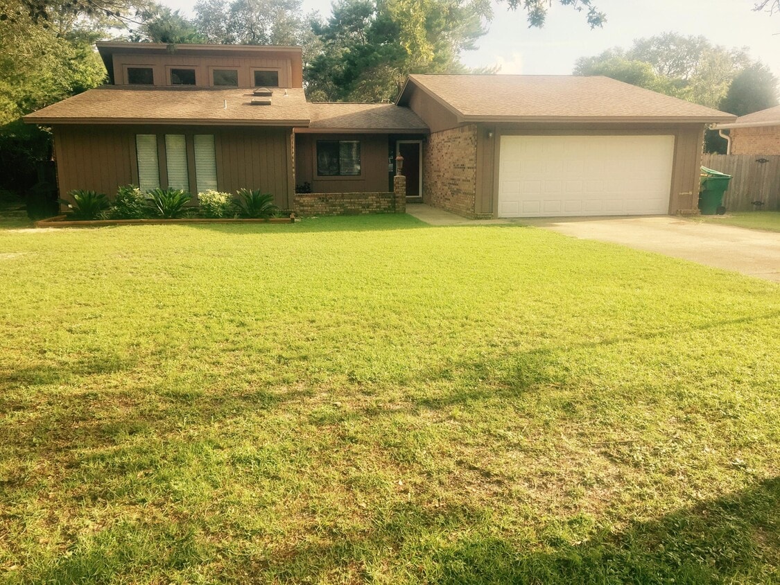 520 Samana Way Niceville FL 32578 House For Rent In Niceville FL 