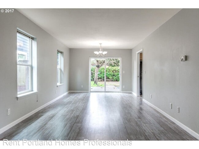 Foto del edificio - 3 br, 2.5 bath House - 6937 N Borthwick Av...