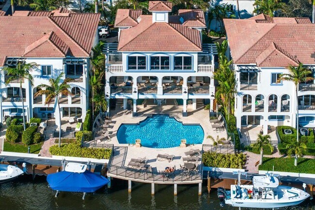 Foto del edificio - 3111 Waterside Cir