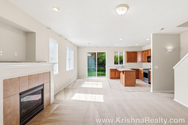 Foto del edificio - Charming 3BD | 2.5BA Townhome | Vintage Creek Community | Sherwood