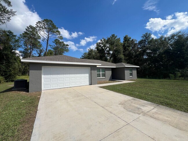 Building Photo - Available October 15th! BEAUTIFUL 3 BD/2BA...