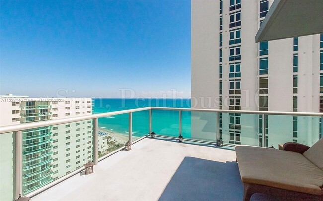 Building Photo - 4001 S Ocean Dr