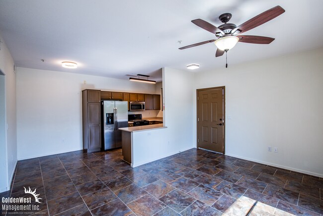 Building Photo - Stylish Upstairs 2Bdm 2Ba Condo in a Desir...