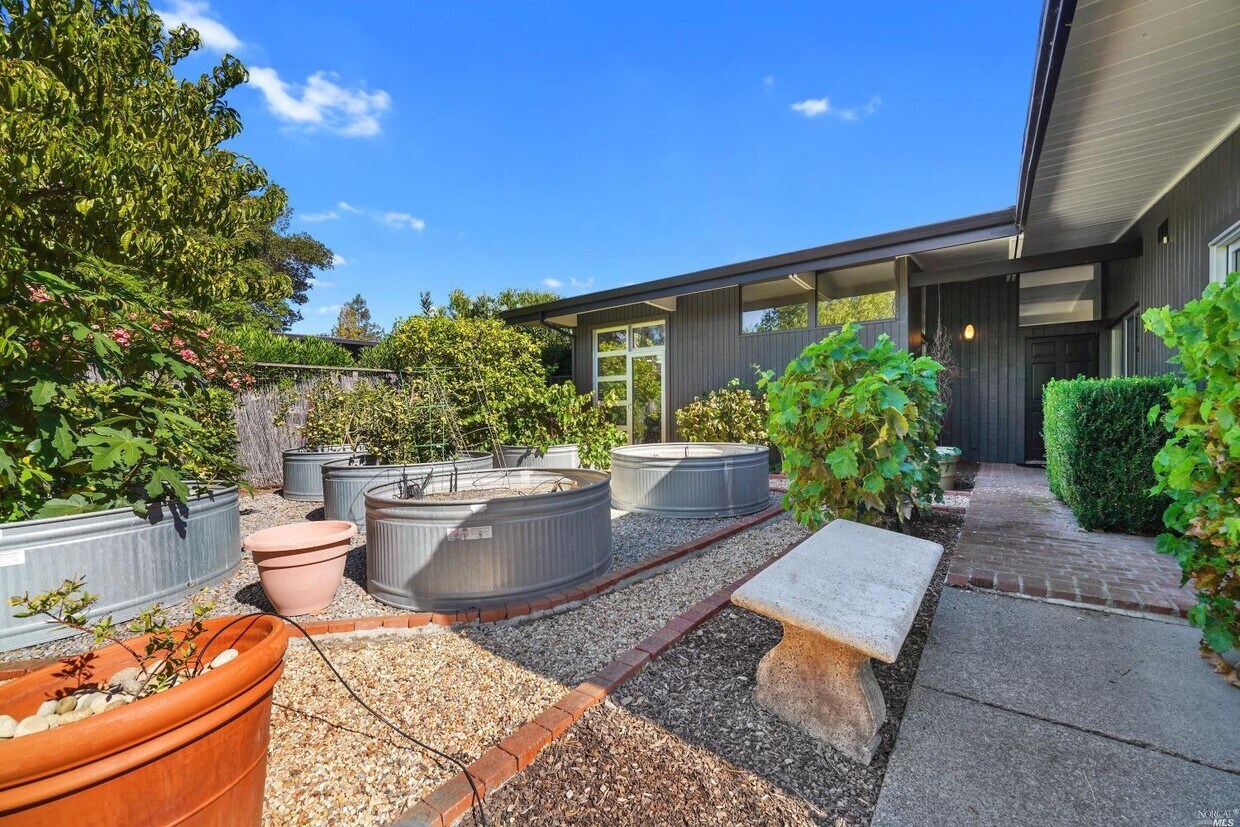 388 Hickory Ln, San Rafael, CA 94903 House for Rent in San Rafael, CA