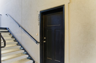 Building Photo - 4716 W Grady Ln