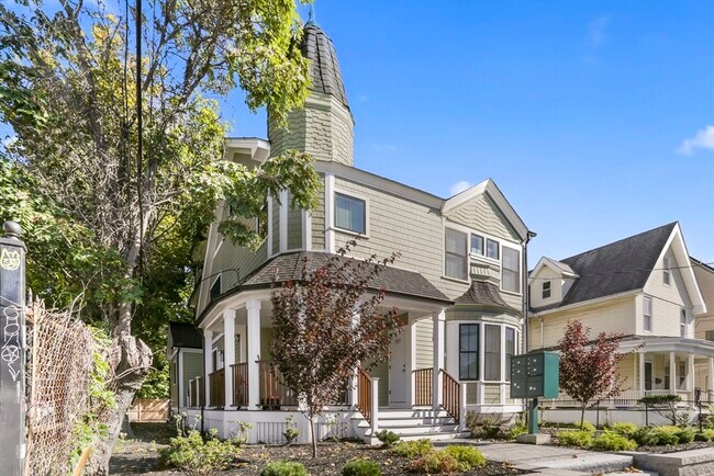 Foto del edificio - 12 Reedsdale St