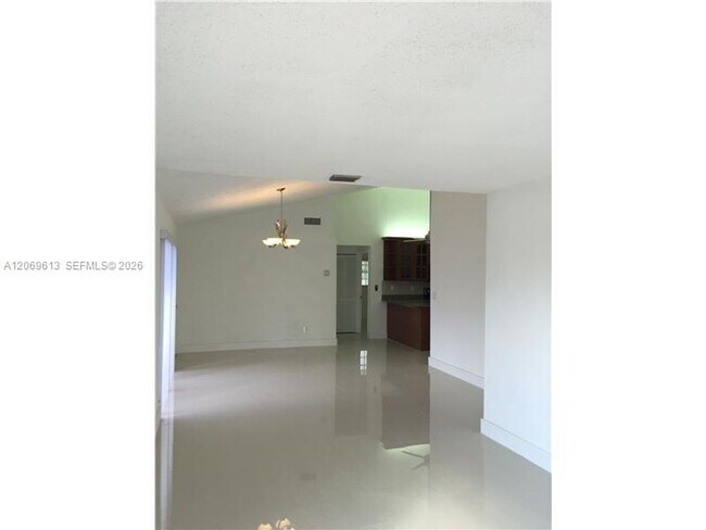 Foto del edificio - 3600 NW 82nd Terrace