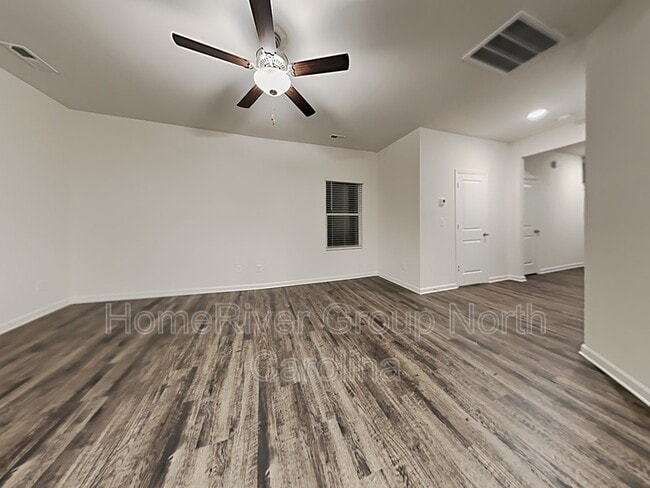 Building Photo - 724 Pointe Andrews Drive