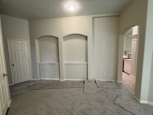 Foto del edificio - 6022 Mettler Ln